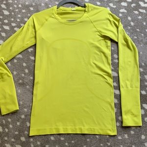 Lululemon Swiftly Long Sleeve Shirt sz 6 yellow serpentine